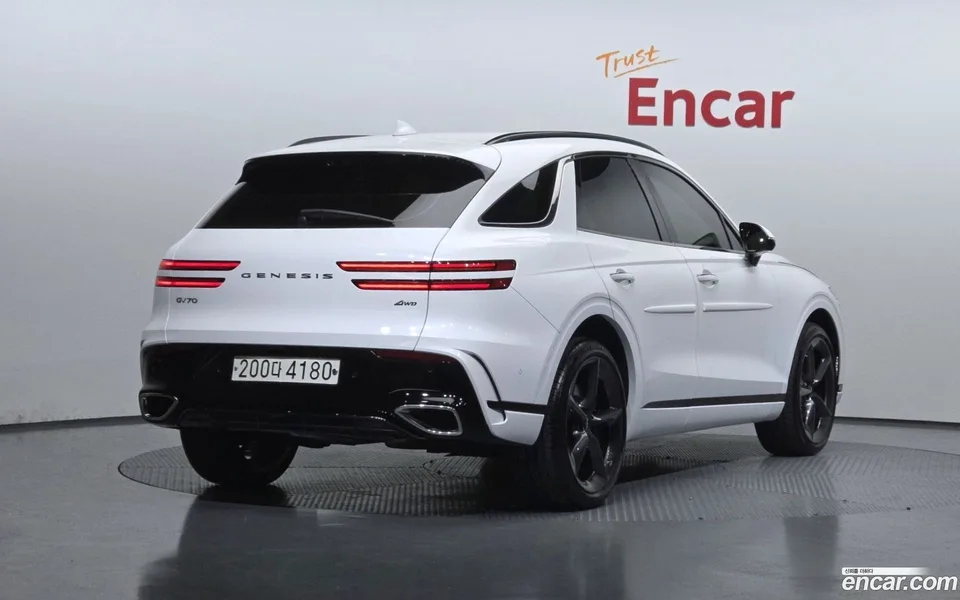 Genesis GV70 2.5T AWD 2024 — миниатюра 2