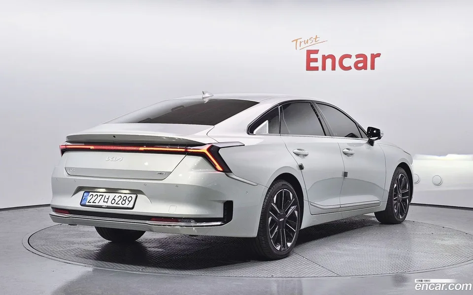 Kia K8 Hybrid 2025 — миниатюра 2