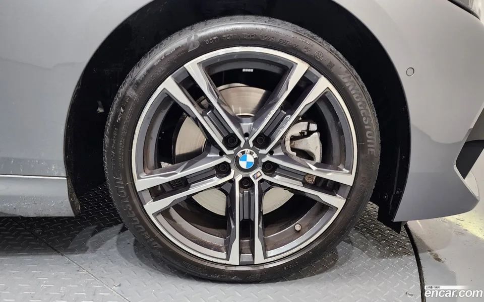 BMW 2 Series Gran Coupe 220i M 2022 — миниатюра 5