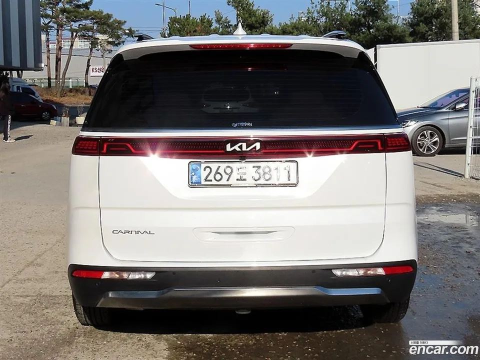 Kia Carnival 9 2023 — миниатюра 4