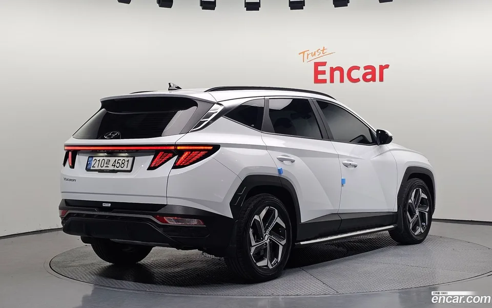 Hyundai Tucson 1.6 2WD 2022 — миниатюра 2