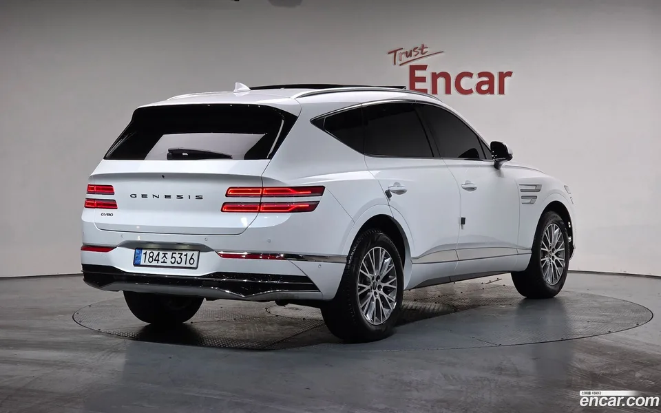 Genesis GV80 2.5T 2WD 2024 — миниатюра 2