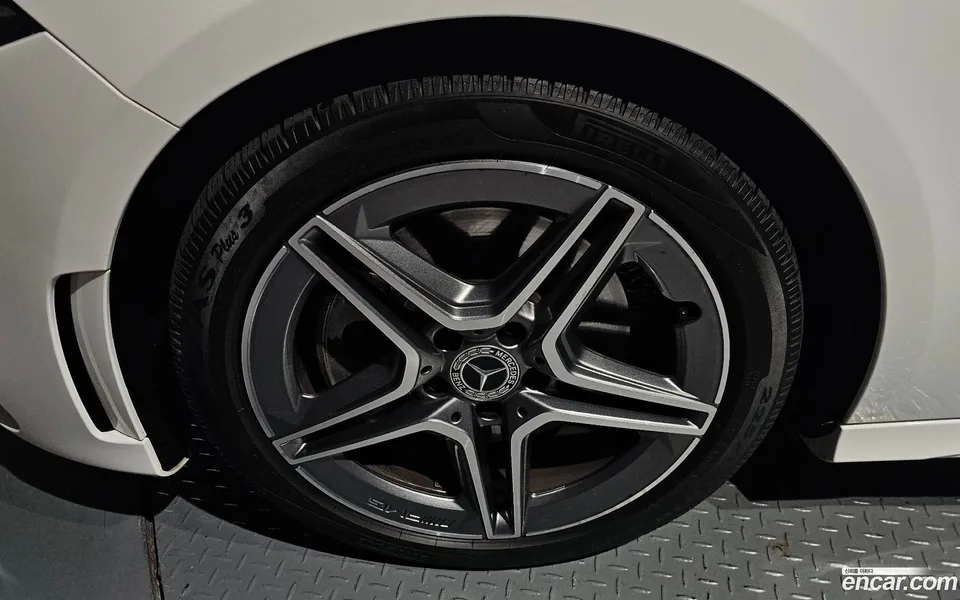 Mercedes-Benz A-Class A250 4MATIC 2022 — миниатюра 5