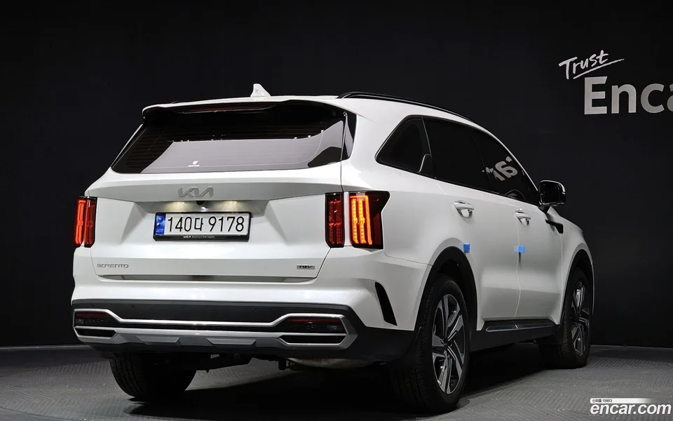 Kia Sorento HEV 1.6 2WD 2023 — миниатюра 2