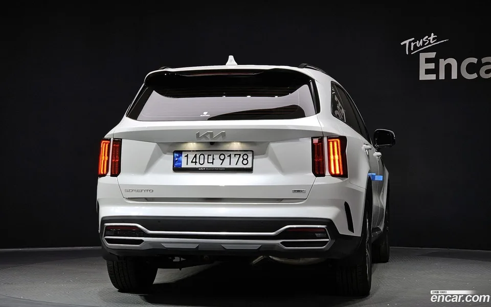 Kia Sorento HEV 1.6 2WD 2023 — миниатюра 4