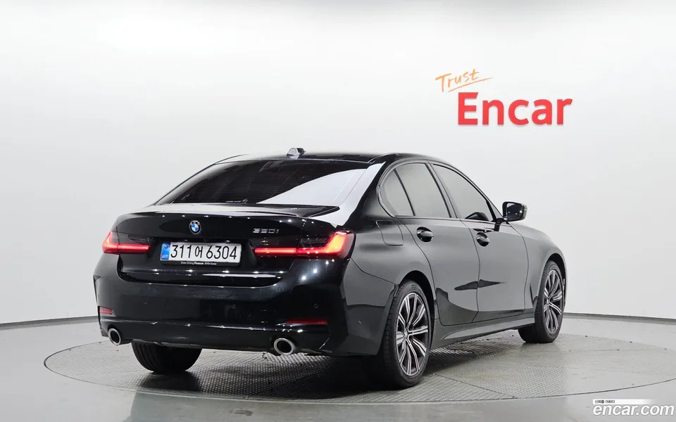 BMW 3 Series 320i 2025 — миниатюра 2