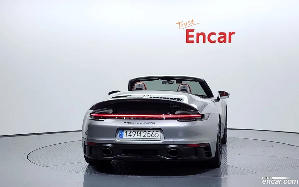 Porsche 911 (992) 4 GTS 2022 — миниатюра 3