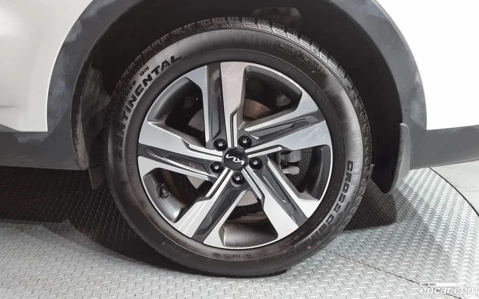 Kia Sorento HEV 1.6 2WD 2023 — миниатюра 5