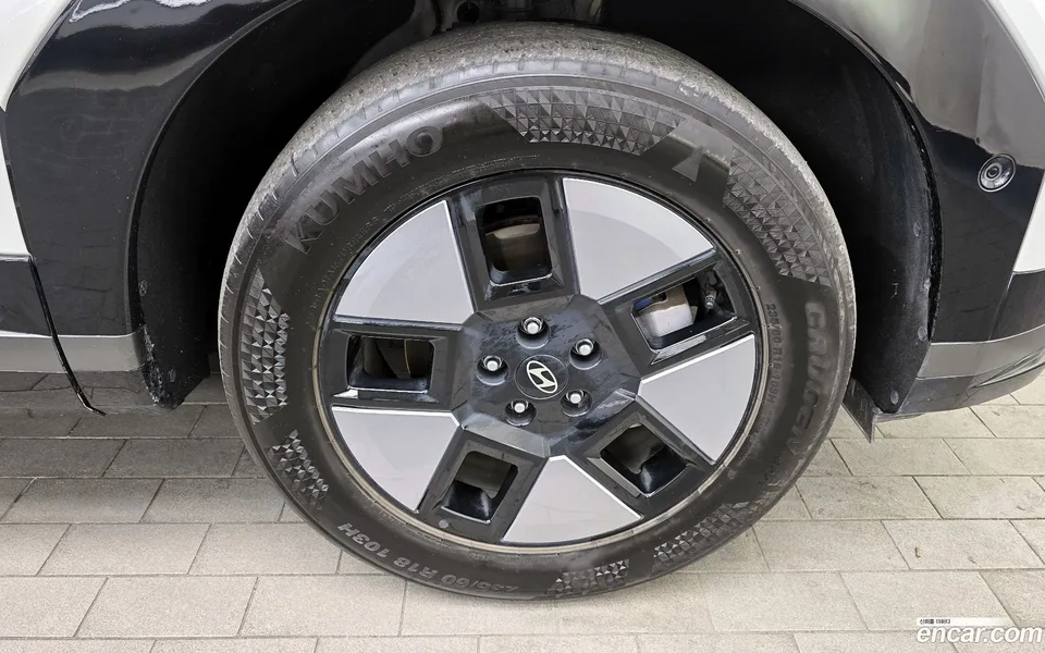 Hyundai Santa Fe HEV 1.6 2WD 2023 — миниатюра 5
