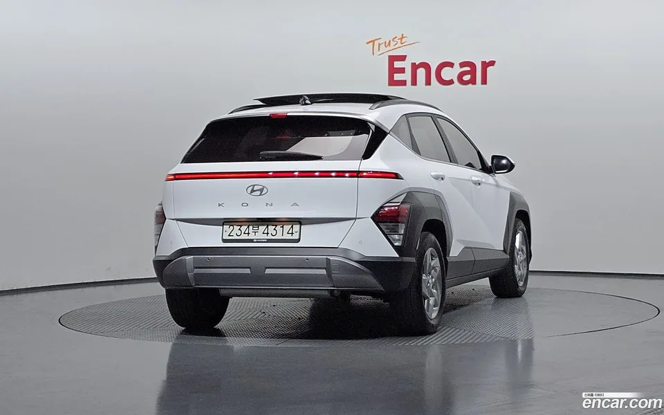 Hyundai Kona 1.6 2WD 2023 — миниатюра 2