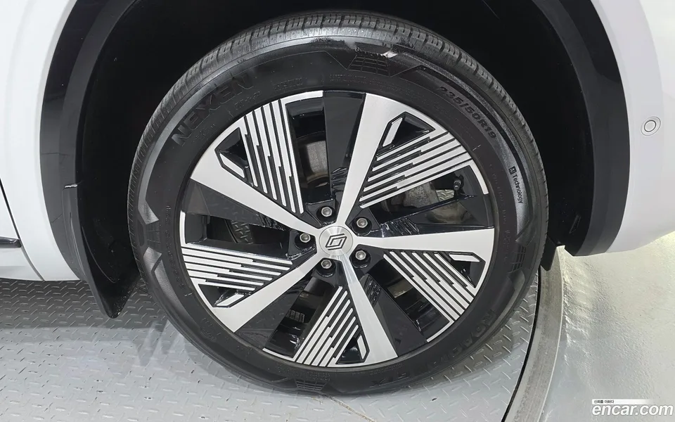 Renault Samsung Grand Koleos 1.5 E-TECH 2WD 2025 — миниатюра 5