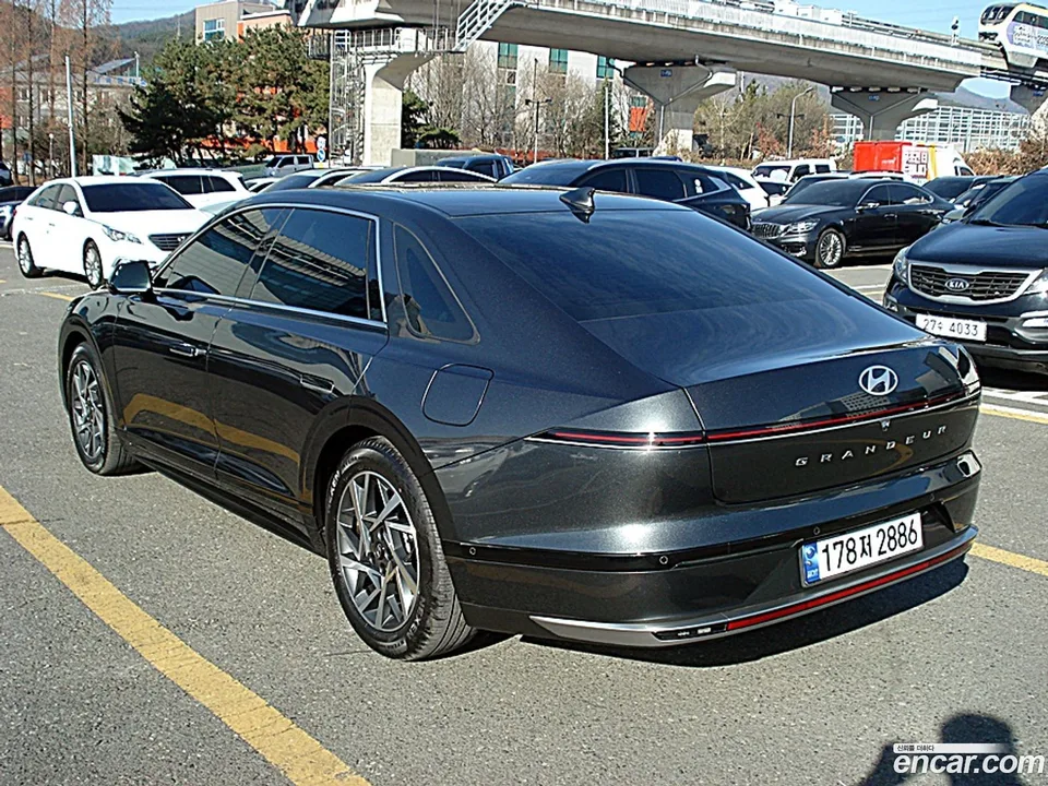 Hyundai Grandeur Hybrid 2023 — миниатюра 2