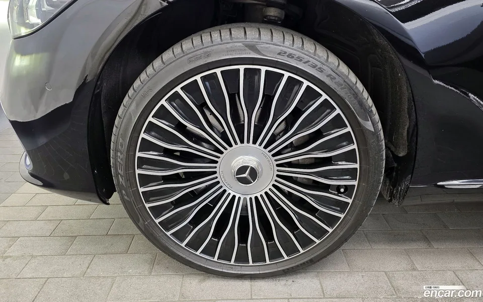 Mercedes-Benz S-Class S680 4MATIC 2023 — миниатюра 5