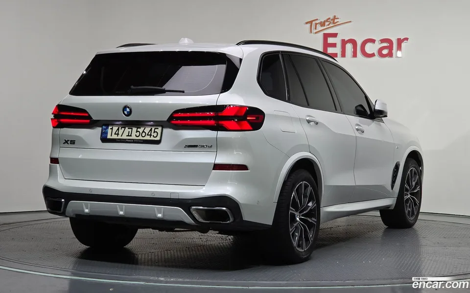 BMW X5 xDrive 30d M 2023 — миниатюра 2