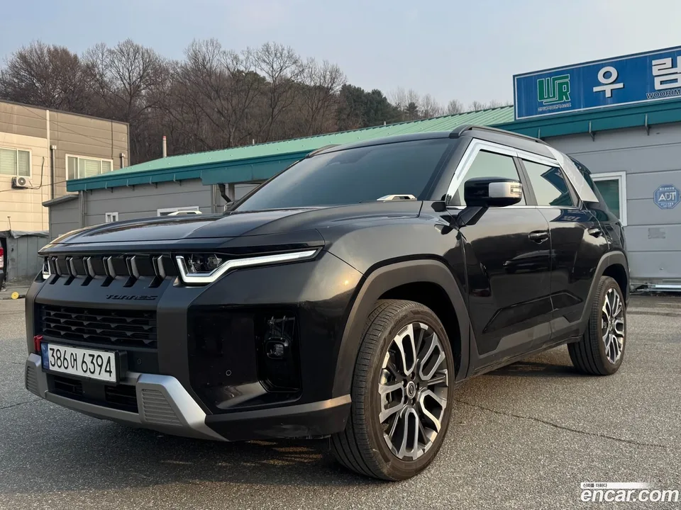 KG Mobility Torres 1.5 2WD 2022 — фото 1, купить с доставкой в Москву