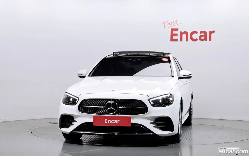 Mercedes-Benz E-Class E350 4MATIC AMG Line 2022 — миниатюра 3