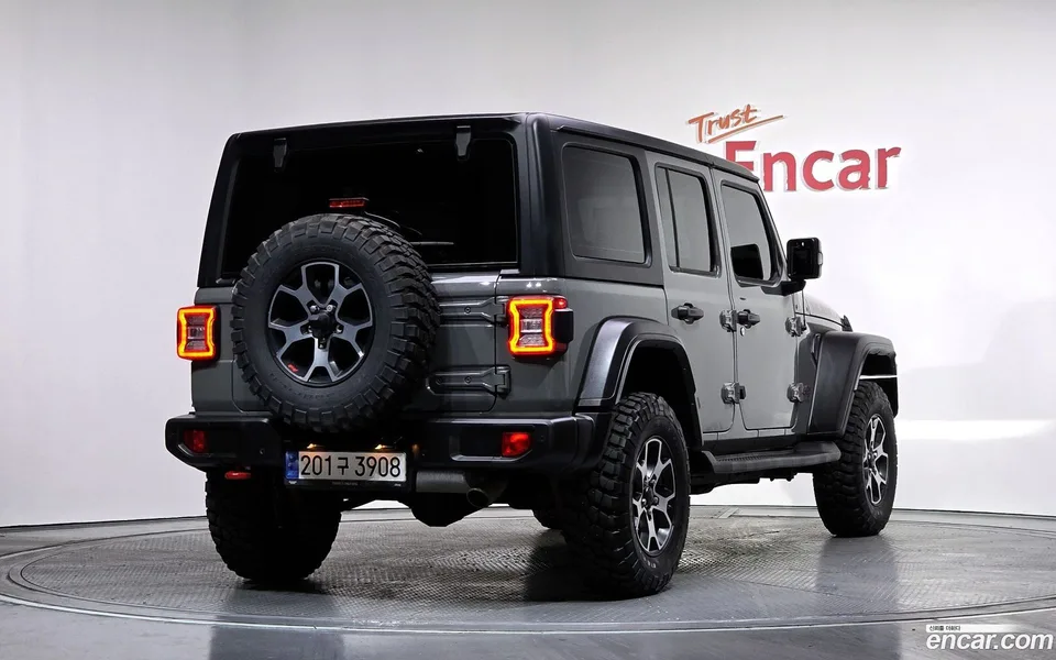 Jeep Wrangler 2.0 4 2023 — миниатюра 2
