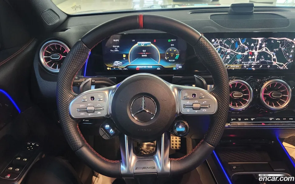 Mercedes-Benz GLB-Class AMG GLB35 4MATIC 2023 — миниатюра 5