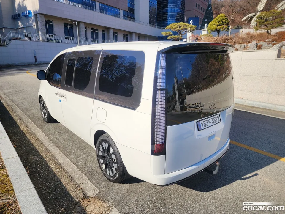 Hyundai Staria 4WD 9 2025 — миниатюра 4