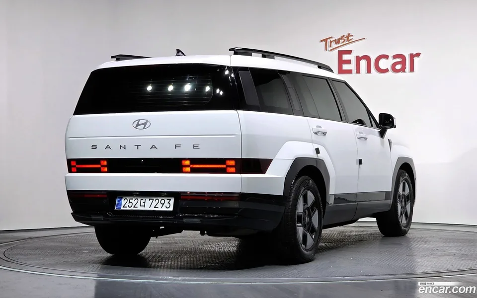 Hyundai SantaFe HEV 1.6 2WD 2023 — миниатюра 2