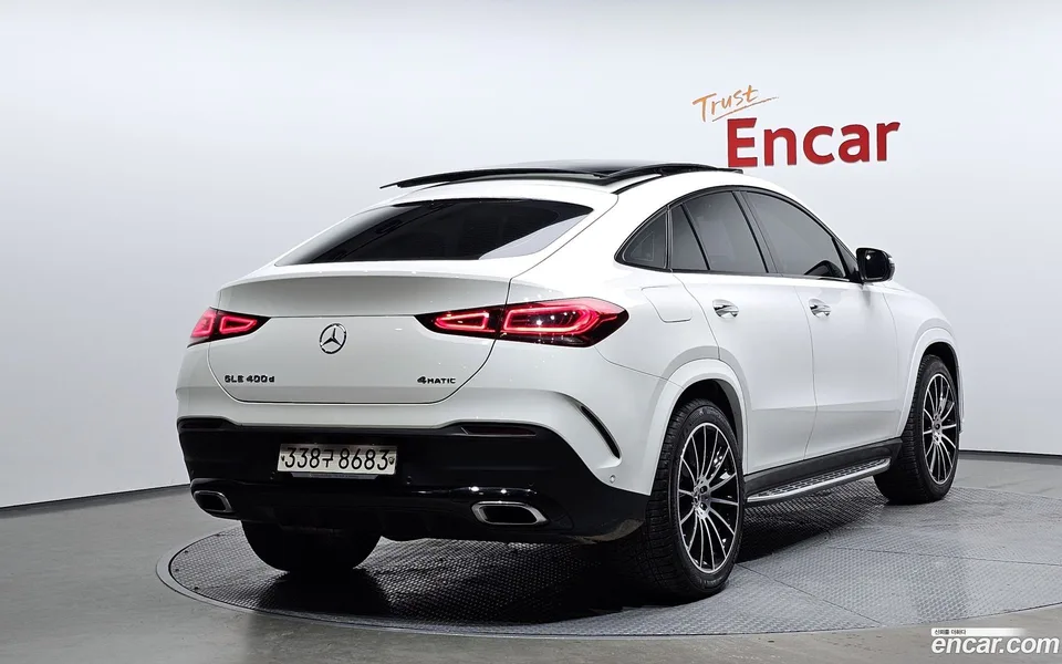 Mercedes-Benz GLE-Class GLE400d 4MATIC 2022 — миниатюра 2
