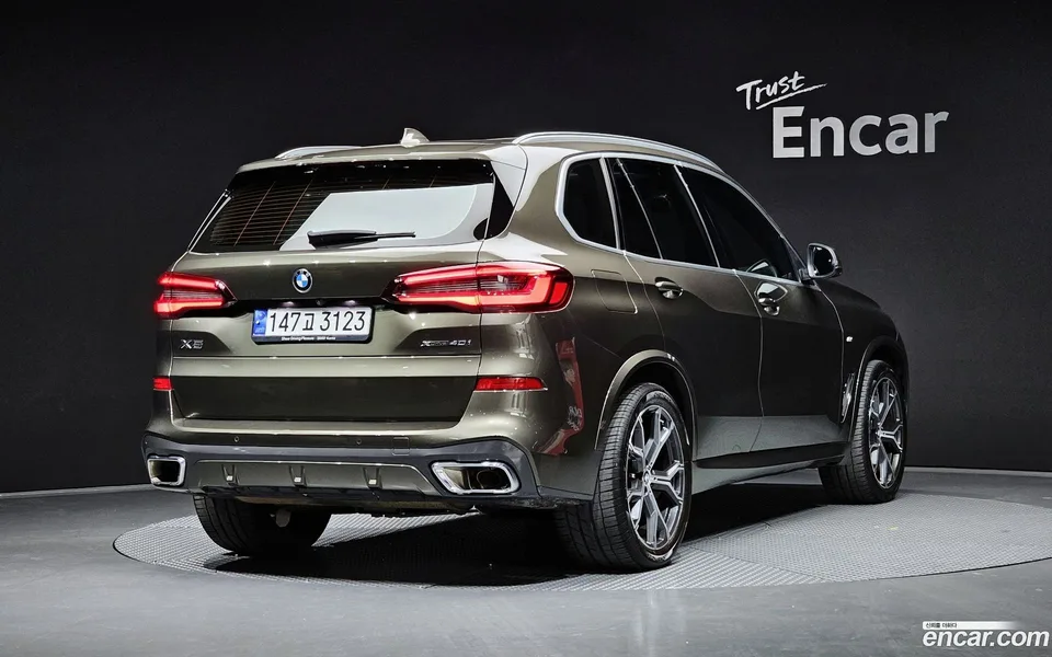 BMW X5 xDrive 40i M 2022 — миниатюра 2