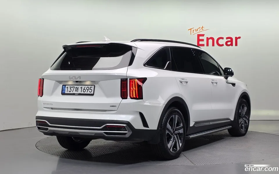 Kia Sorento HEV 1.6 4WD 2022 — миниатюра 2