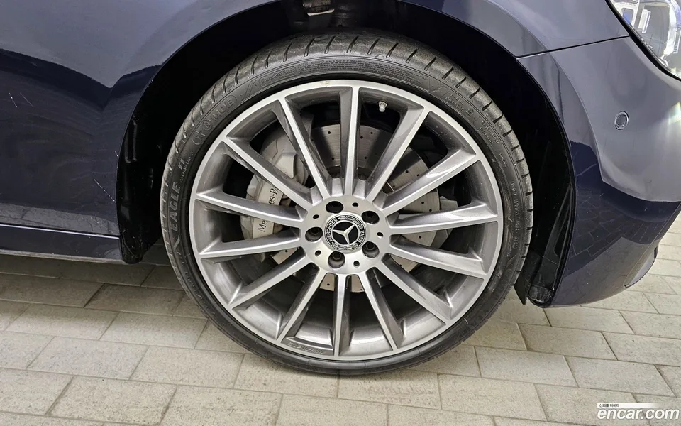 Mercedes-Benz E-Class E350 4MATIC AMG Line 2022 — миниатюра 5