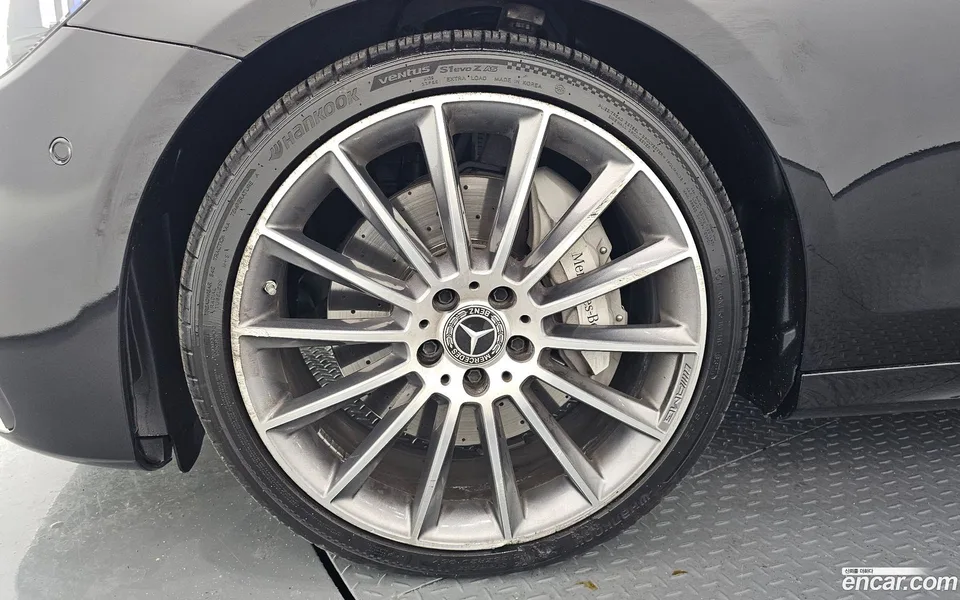 Mercedes-Benz E-Class E350 4MATIC AMG Line 2022 — миниатюра 5
