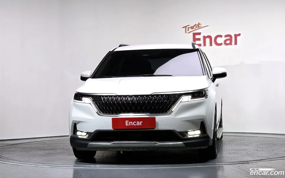 Kia Carnival 7 2023 — миниатюра 3