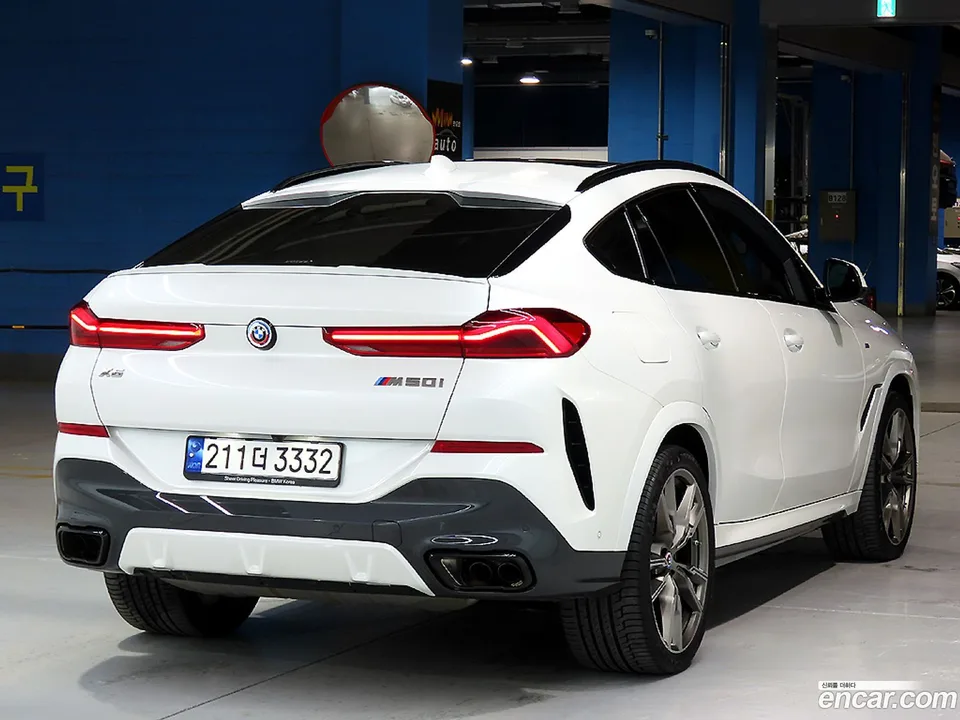 BMW X6 M50i 2023 — миниатюра 2