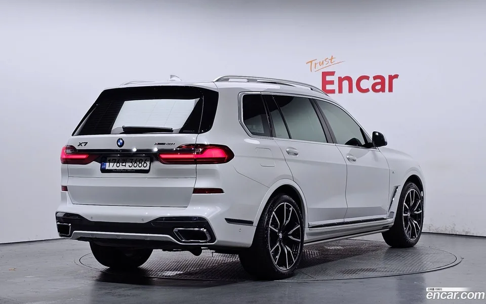 BMW X7 xDrive 40i M 6 2022 — миниатюра 2
