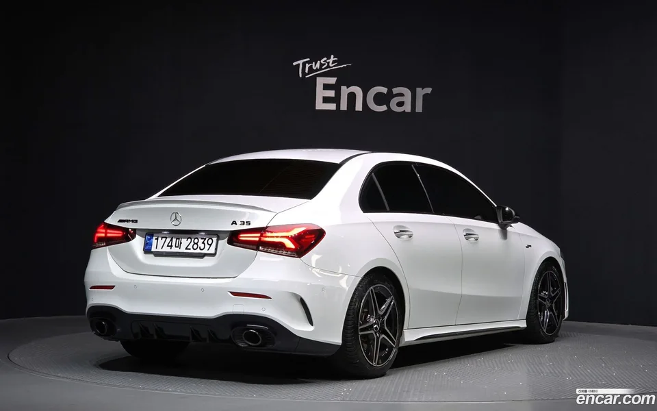 Mercedes-Benz A-Class AMG A35 4MATIC 2022 — миниатюра 2