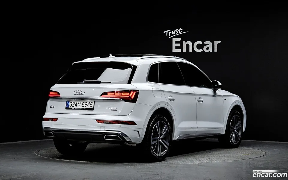 Audi Q5 45 TFSI 2022 — миниатюра 2