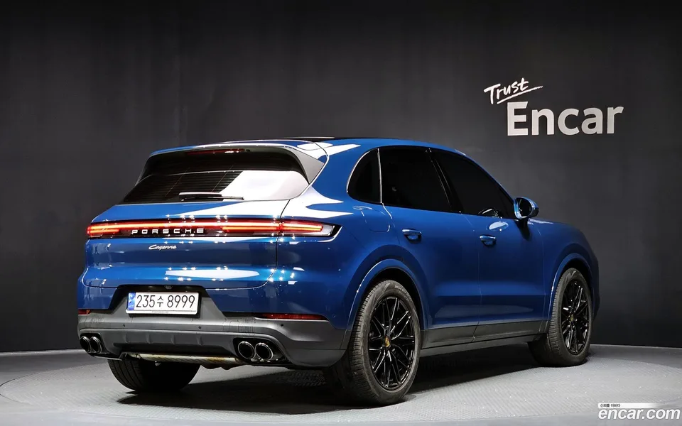 Porsche Cayenne 3.0 2024 — миниатюра 2