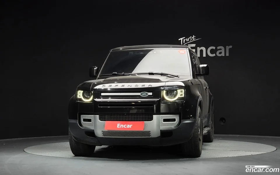 Land Rover Defender 110 D250 SE 2024 — миниатюра 3