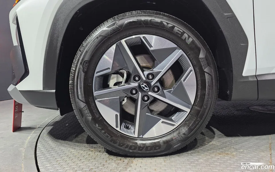 Hyundai Tucson NX4 1.6 2WD 2025 — миниатюра 5