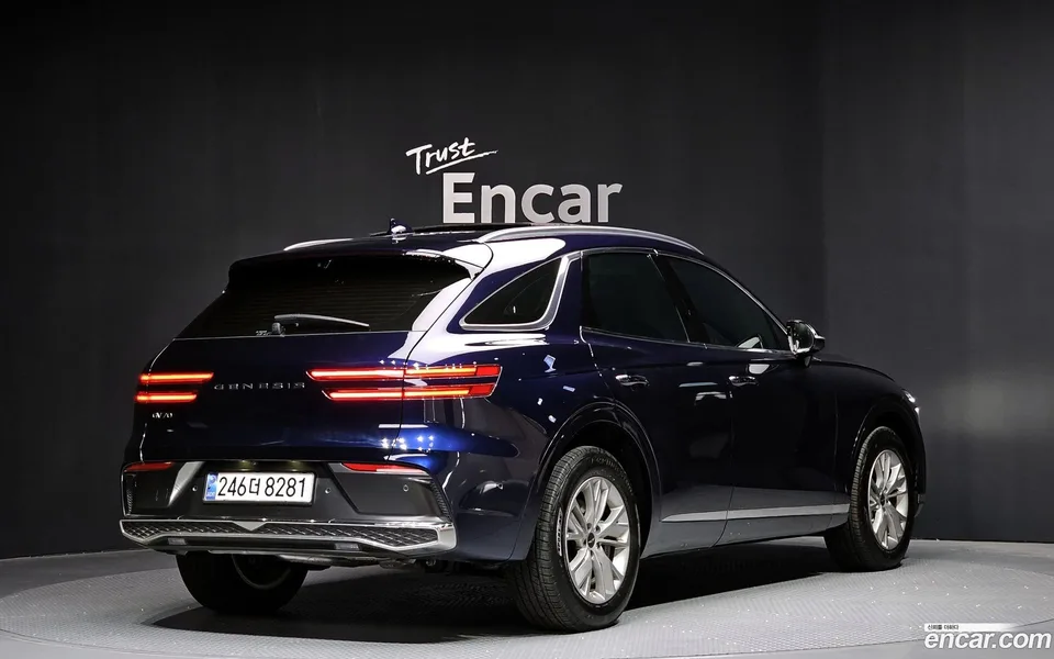 Genesis GV70 2.5T 2WD 2024 — миниатюра 2