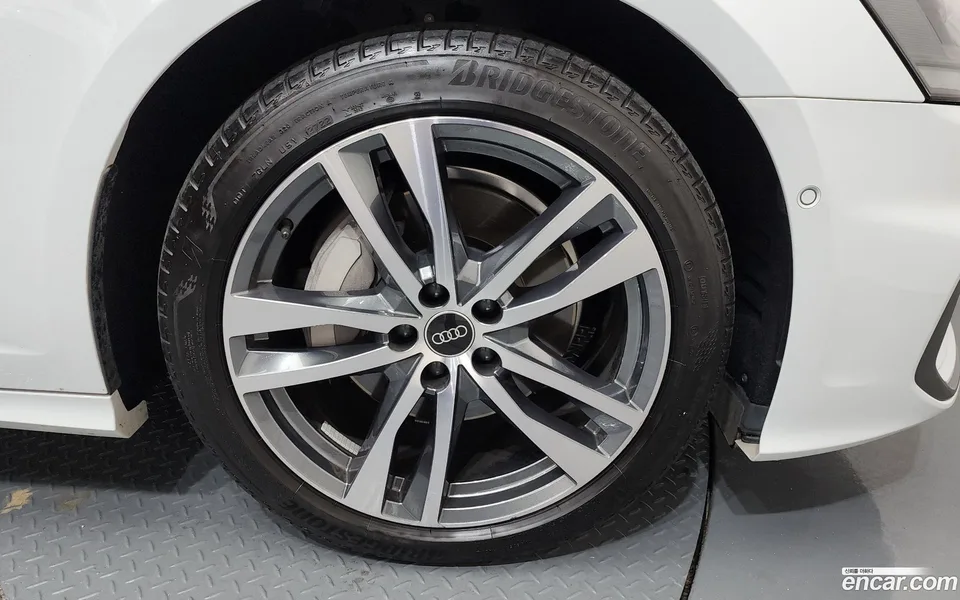 Audi A6 45 TFSI 2022 — миниатюра 5