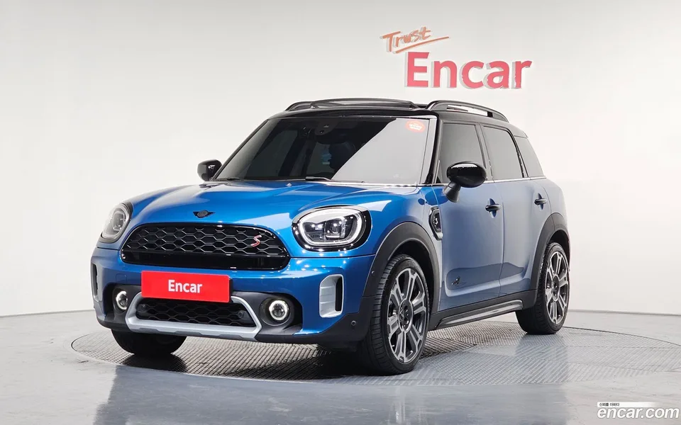 MINI Cooper S Countryman ALL4 2023 — фото 1, купить с доставкой в Москву