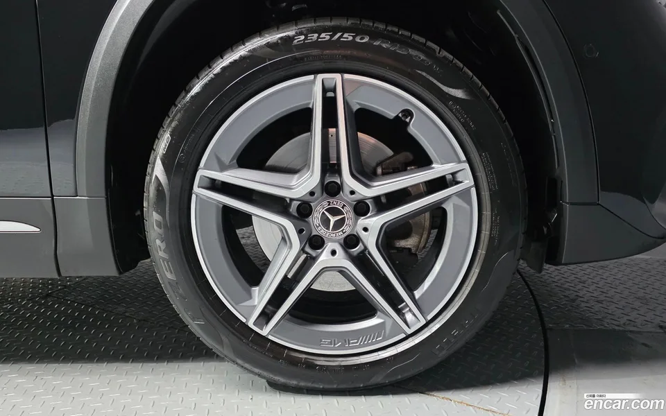 Mercedes-Benz GLA-Class GLA250 4MATIC 2023 — миниатюра 5