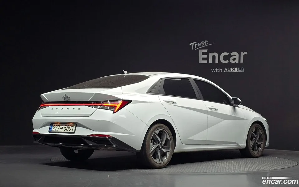 Hyundai Avante 1.6 2022 — миниатюра 2