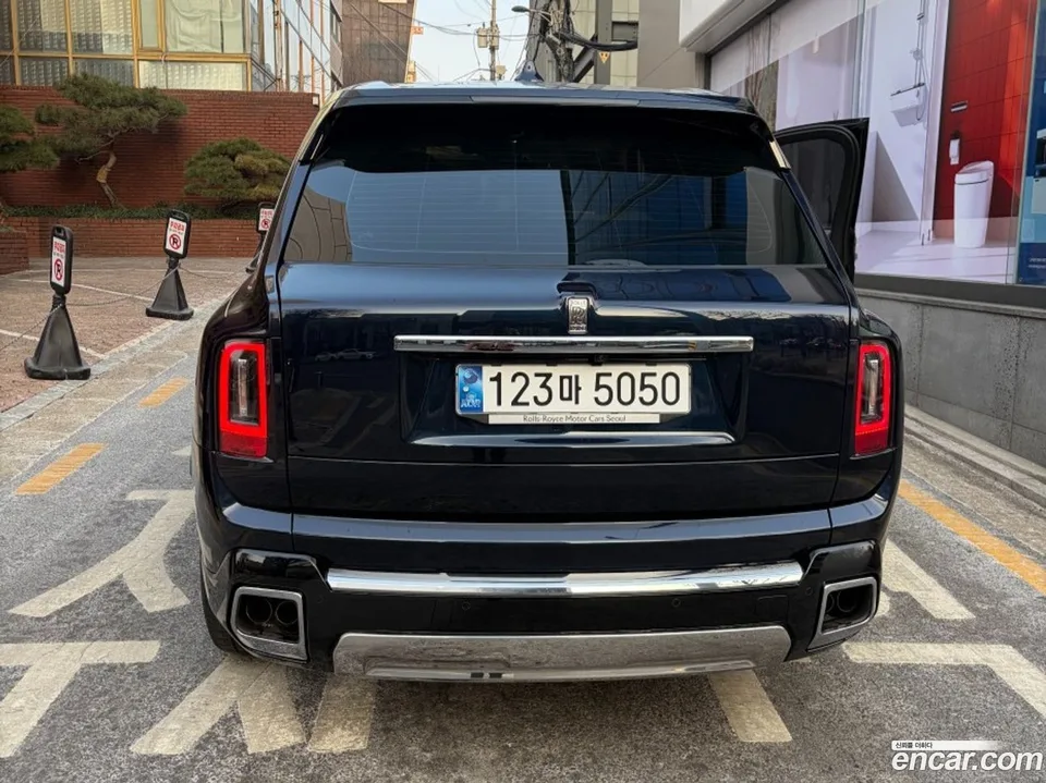 Rolls-Royce Cullinan 6.7 V12 2025 — миниатюра 4