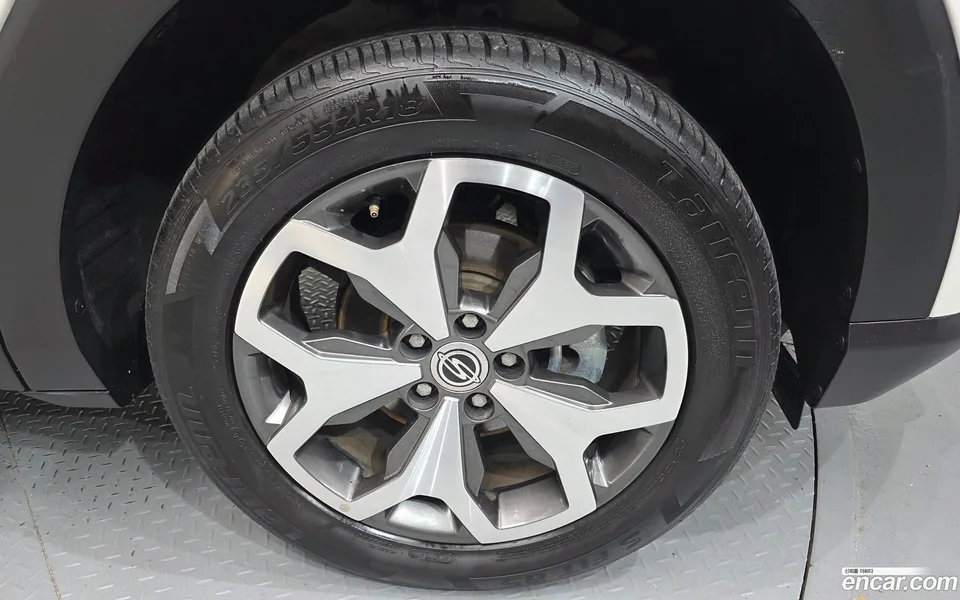 KG Mobility Torres 1.5 2WD 2022 — миниатюра 5