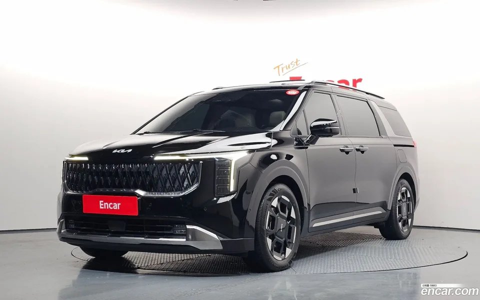 Kia Carnival 9 2023 — фото 1, купить с доставкой в Москву