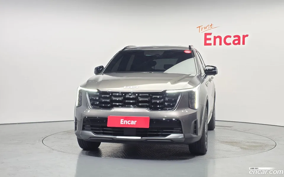 Kia Sorento HEV 1.6 2WD 2023 — миниатюра 3