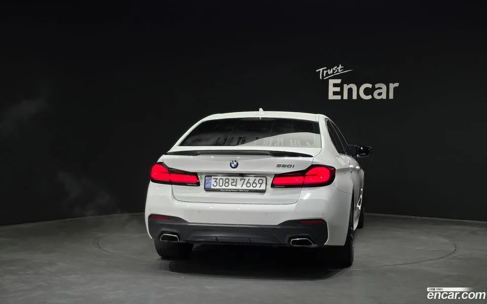 BMW 5 Series 520i M 2023 — миниатюра 4