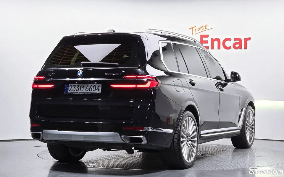 BMW X7 xDrive 40d 7 2023 — миниатюра 2