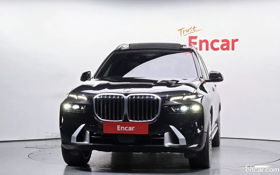 BMW X7 xDrive 40d 7 2023 — миниатюра 3