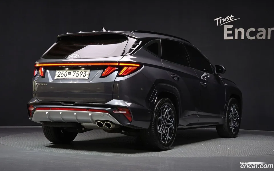 Hyundai Tucson 2.0 2WD 2022 — миниатюра 2